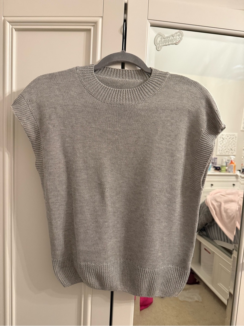 SHEIN Light Gray Sleeveless Crewneck Knit Top